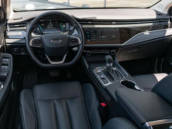 Omoda S5 с пробегом 2024 года, цена 1 499 000 рублей, 23825 км, седан, Автокод Объявления