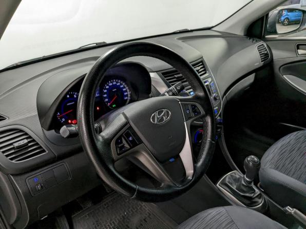 Hyundai Solaris I Рестайлинг с пробегом 2016 года, цена 850 000 рублей, 140606 км, седан, Автокод Объявления