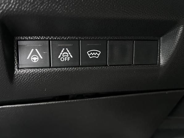 Peugeot 2008 II с пробегом 2020 года, цена 2 199 000 рублей, 73739 км, внедорожник, Автокод Объявления