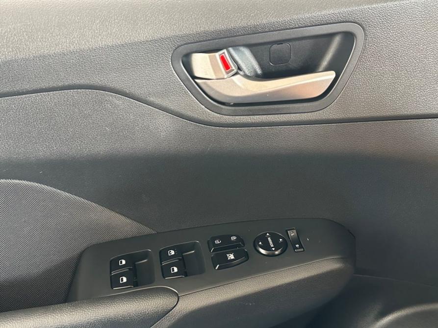 Hyundai Solaris II Москва  - изображение 18