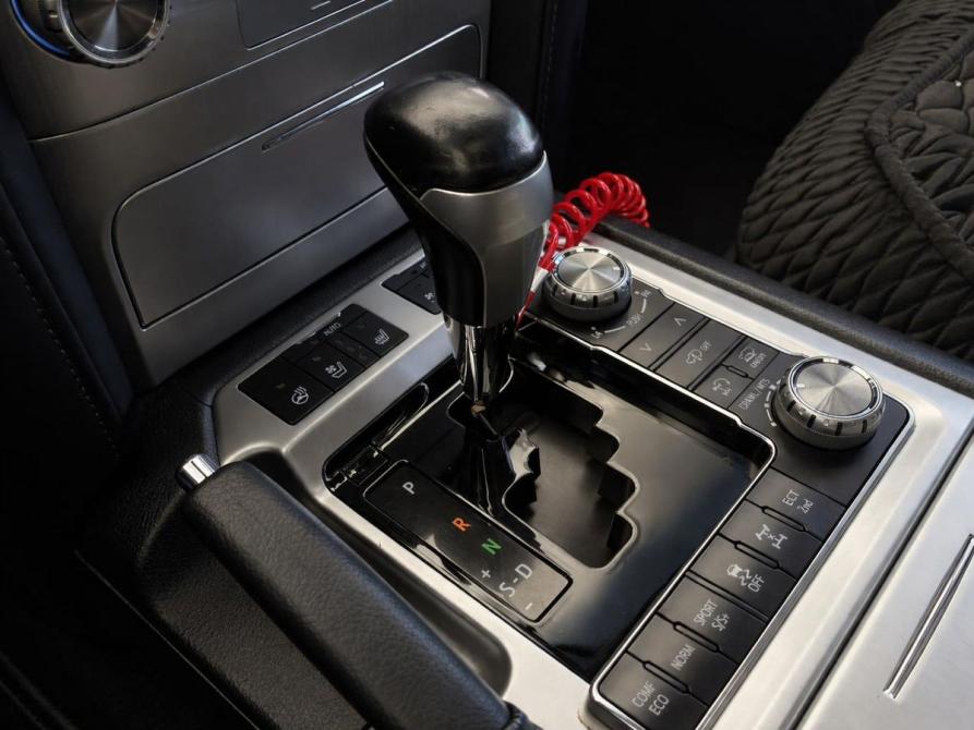 Toyota Land Cruiser 200 Series Рестайлинг 2 Пермь  - изображение 21