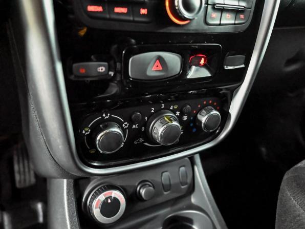 Renault Duster I с пробегом 2013 года, цена 820 000 рублей, 201360 км, внедорожник, Автокод Объявления