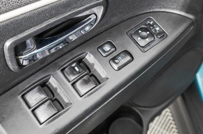 Mitsubishi ASX I с пробегом 2010 года, цена 1 099 000 рублей, 195000 км, внедорожник, Автокод Объявления