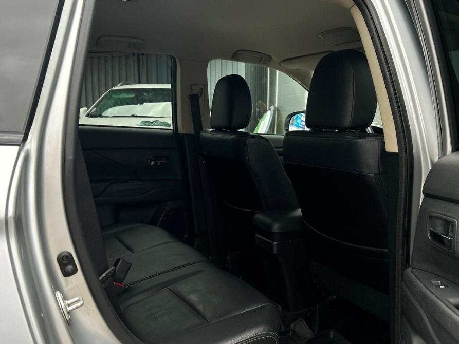 Mitsubishi Outlander III Рестайлинг 2 Санкт-Петербург  - изображение 9