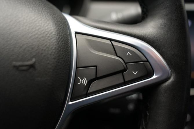Renault Arkana I с пробегом 2019 года, цена 1 799 000 рублей, 63411 км, внедорожник, Автокод Объявления