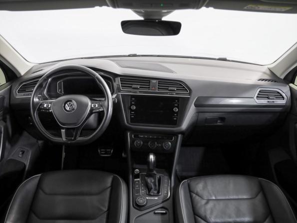 Volkswagen Tiguan II с пробегом 2019 года, цена 2 159 000 рублей, 184352 км, внедорожник, Автокод Объявления