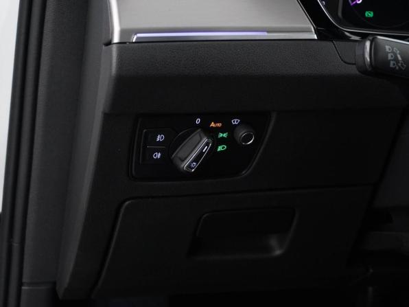 Volkswagen Passat B8 Рестайлинг с пробегом 2020 года, цена 3 149 046 рублей, 67752 км, седан, Автокод Объявления