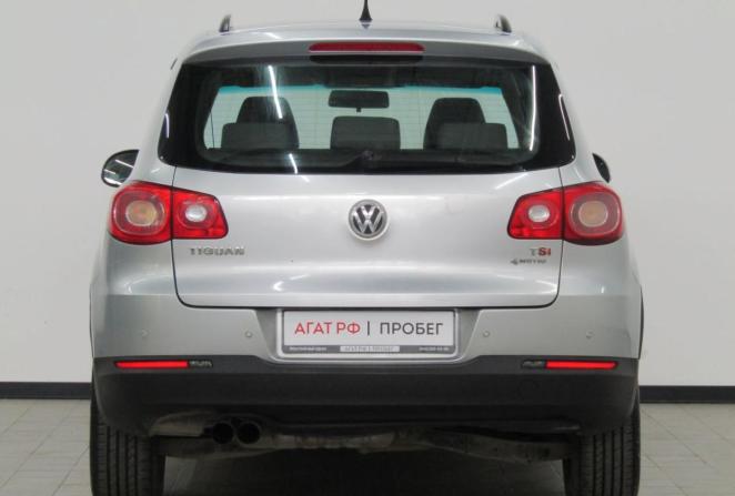Volkswagen Tiguan I Рестайлинг с пробегом 2011 года, цена 629 000 рублей, 271666 км, внедорожник, Автокод Объявления