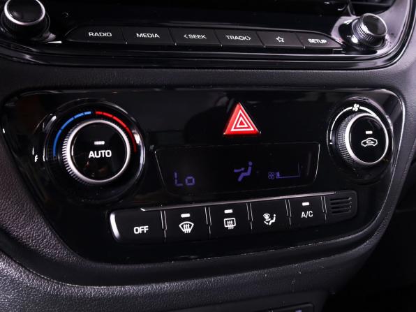 Hyundai Solaris II Рестайлинг с пробегом 2021 года, цена 1 340 000 рублей, 189790 км, седан, Автокод Объявления