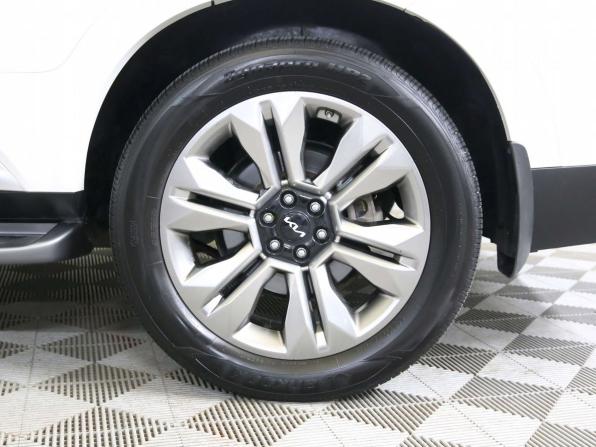 Kia Mohave I Рестайлинг 2 с пробегом 2022 года, цена 5 700 000 рублей, 28000 км, внедорожник, Автокод Объявления