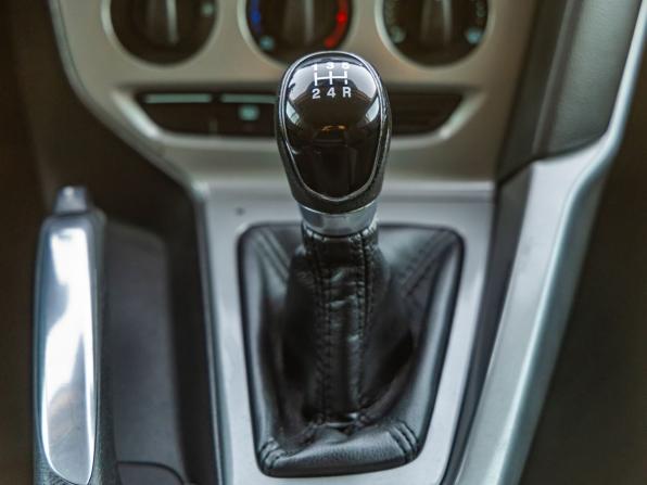 Ford Focus III с пробегом 2012 года, цена 898 000 рублей, 122812 км, универсал, Автокод Объявления