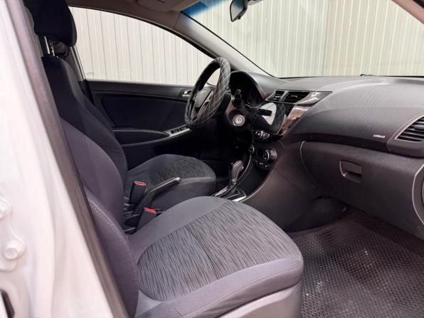 Hyundai Solaris I Рестайлинг с пробегом 2016 года, цена 1 099 000 рублей, 215118 км, седан, Автокод Объявления