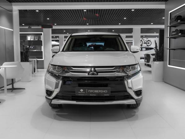 Mitsubishi Outlander III Рестайлинг 2 с пробегом 2015 года, цена 1 670 000 рублей, 108953 км, внедорожник, Автокод Объявления
