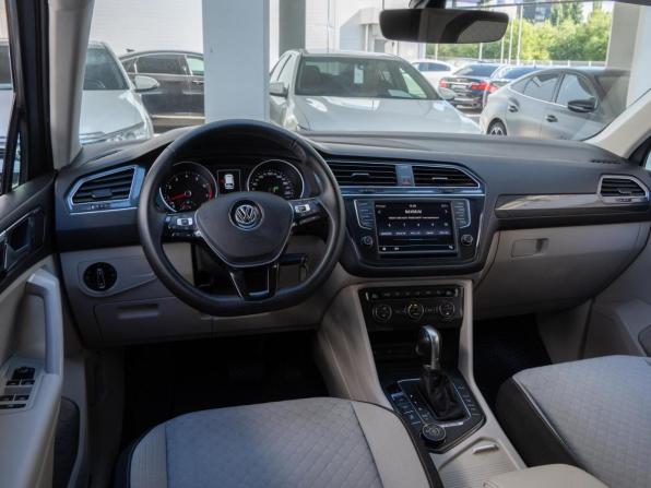 Volkswagen Tiguan II с пробегом 2017 года, цена 1 999 000 рублей, 230935 км, внедорожник, Автокод Объявления