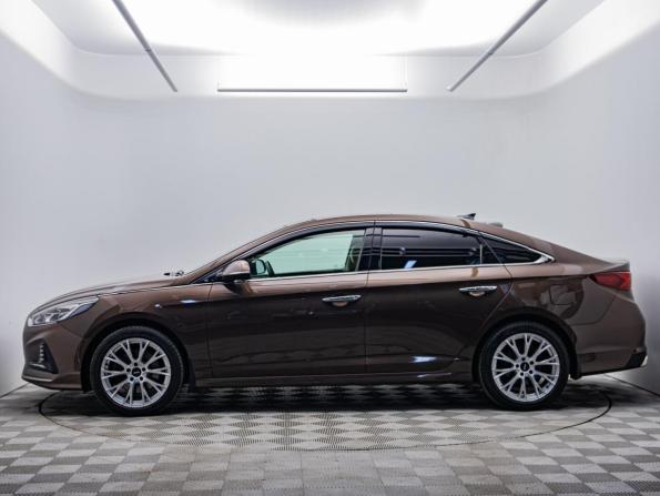 Hyundai Sonata VII (LF) Рестайлинг с пробегом 2019 года, цена 2 058 000 рублей, 110000 км, седан, Автокод Объявления