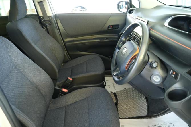 Toyota Sienta II с пробегом 2015 года, цена 1 199 000 рублей, 160000 км, компактвэн, Автокод Объявления