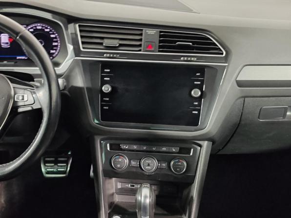 Volkswagen Tiguan II с пробегом 2018 года, цена 1 875 000 рублей, 219731 км, внедорожник, Автокод Объявления