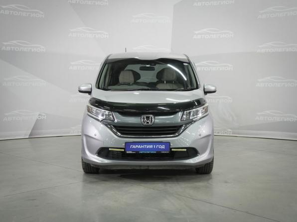 Honda Freed II с пробегом 2017 года, цена 1 580 000 рублей, 122500 км, компактвэн, Автокод Объявления
