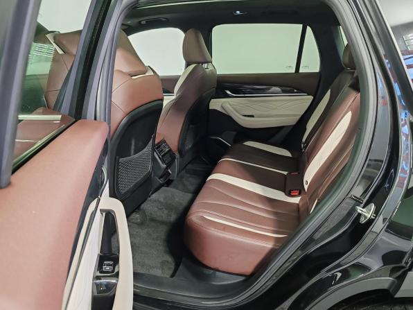 Geely Monjaro I с пробегом 2023 года, цена 2 899 000 рублей, 52345 км, внедорожник, Автокод Объявления