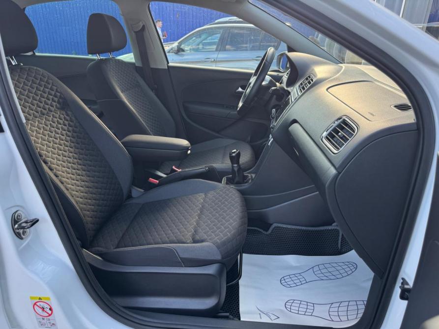 Volkswagen Polo V Рестайлинг Ульяновск  - изображение 12