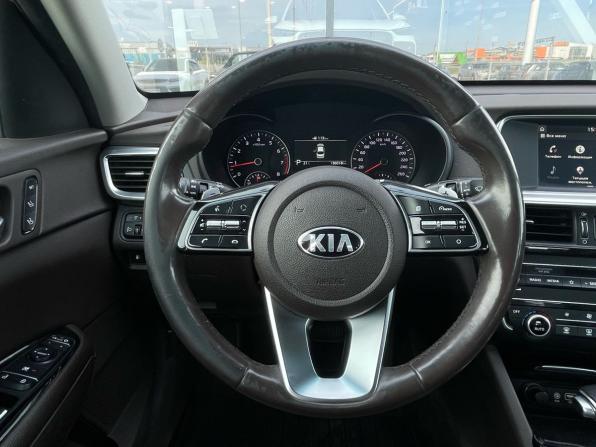 Kia Optima IV Рестайлинг с пробегом 2018 года, цена 1 615 000 рублей, 190000 км, седан, Автокод Объявления