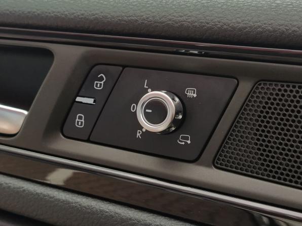 Volkswagen Touareg II с пробегом 2011 года, цена 2 300 000 рублей, 121635 км, внедорожник, Автокод Объявления