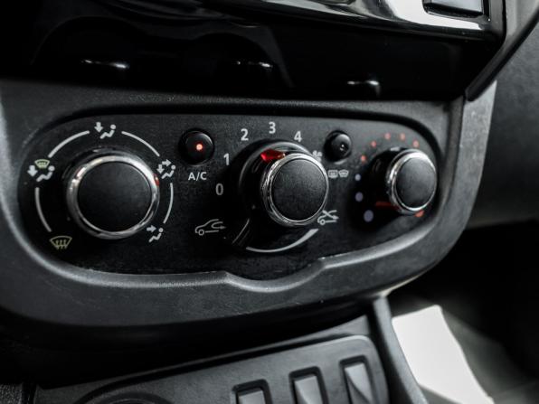 Renault Duster I Рестайлинг с пробегом 2018 года, цена 1 300 000 рублей, 124748 км, внедорожник, Автокод Объявления