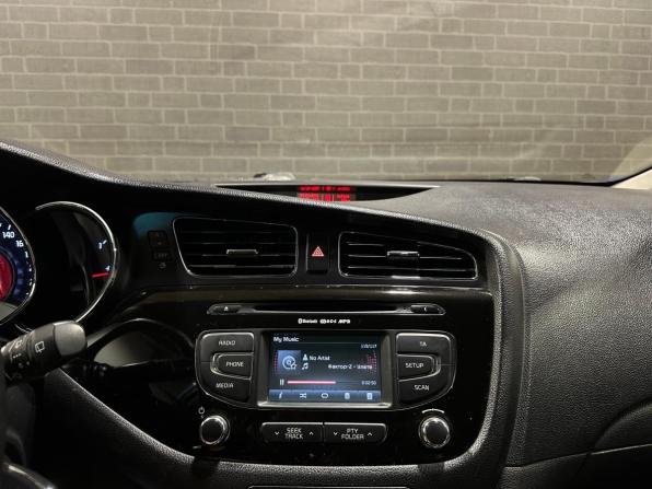Kia Ceed II с пробегом 2014 года, цена 1 230 000 рублей, 165002 км, универсал, Автокод Объявления