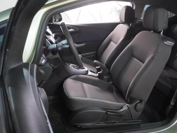 Opel Astra J Рестайлинг с пробегом 2011 года, цена 799 000 рублей, 143566 км, хэтчбек, Автокод Объявления