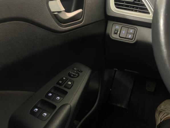 Hyundai Solaris II с пробегом 2019 года, цена 1 170 000 рублей, 114809 км, седан, Автокод Объявления
