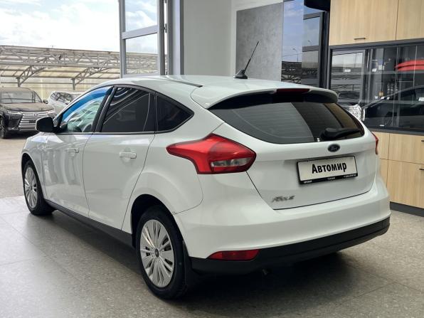 Ford Focus III Рестайлинг с пробегом 2016 года, цена 880 000 рублей, 195000 км, хэтчбек, Автокод Объявления