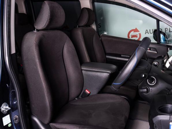 Honda Freed I с пробегом 2011 года, цена 1 300 000 рублей, 86926 км, компактвэн, Автокод Объявления