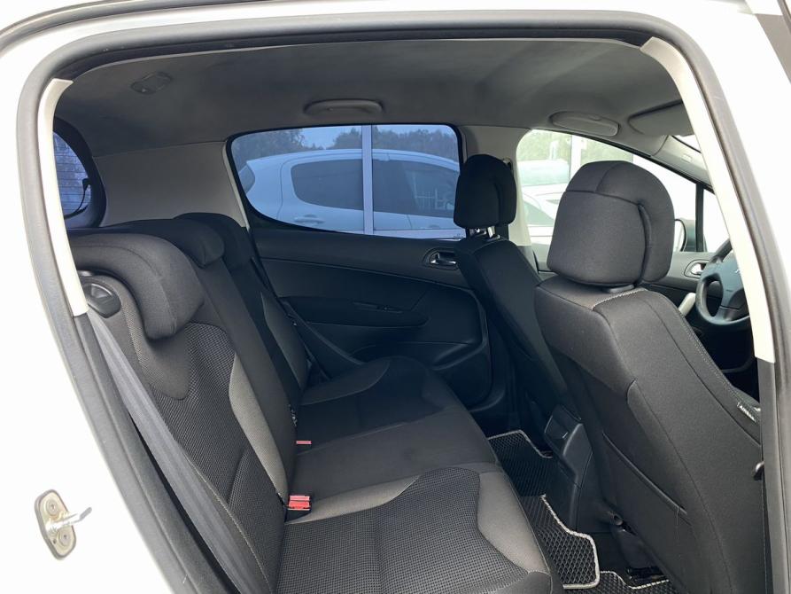 Peugeot 308 I Москва  - изображение 18