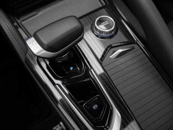 Geely Monjaro I с пробегом 2024 года, цена 3 360 000 рублей, 46860 км, внедорожник, Автокод Объявления