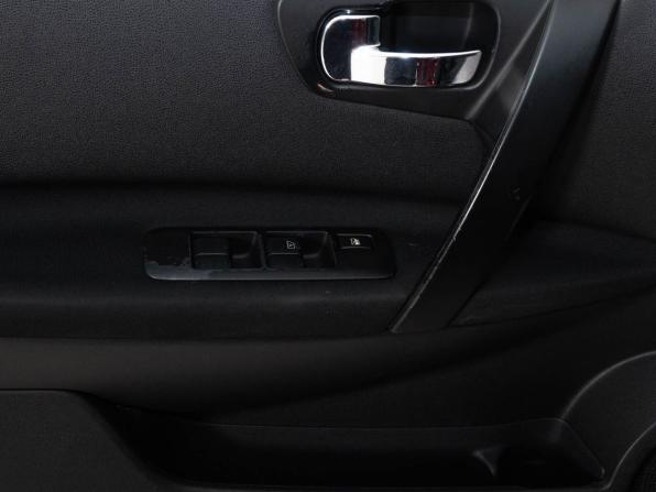 Nissan Qashqai I Рестайлинг с пробегом 2011 года, цена 820 000 рублей, 240000 км, внедорожник, Автокод Объявления
