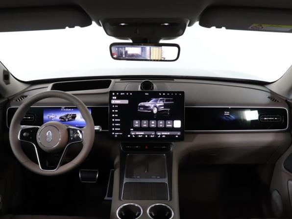Aito M7 II с пробегом 2025 года, цена 10 395 000 рублей, 10 км, внедорожник, Автокод Объявления