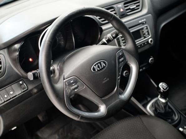 Kia Rio III Рестайлинг с пробегом 2016 года, цена 696 000 рублей, 273910 км, седан, Автокод Объявления