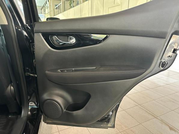 Nissan Qashqai II с пробегом 2017 года, цена 1 680 000 рублей, 131122 км, внедорожник, Автокод Объявления