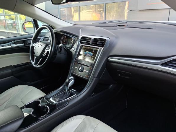 Ford Mondeo V с пробегом 2016 года, цена 1 299 000 рублей, 213954 км, седан, Автокод Объявления