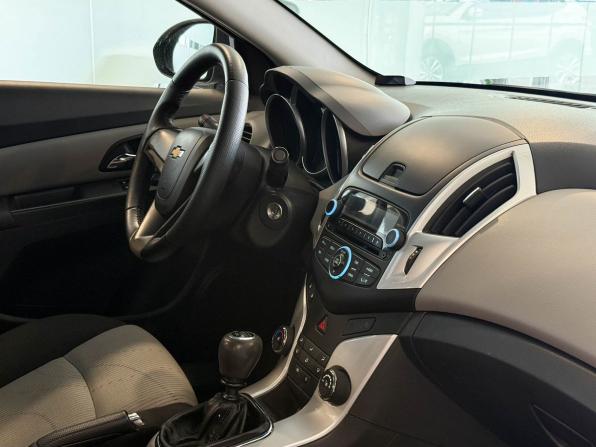 Chevrolet Cruze I Рестайлинг с пробегом 2015 года, цена 657 000 рублей, 194148 км, седан, Автокод Объявления