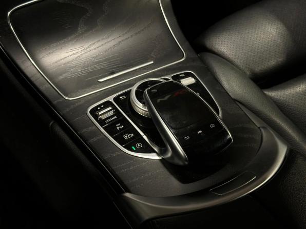 Mercedes-Benz C-Класс IV (W205) Рестайлинг с пробегом 2018 года, цена 2 920 000 рублей, 135025 км, седан, Автокод Объявления
