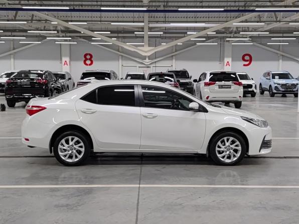 Toyota Corolla XI (E160 E170 E180) Рестайлинг 1 с пробегом 2018 года, цена 1 820 000 рублей, 70501 км, седан, Автокод Объявления