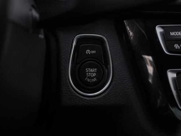 BMW 3 серии VI (F3x) Рестайлинг с пробегом 2016 года, цена 2 669 000 рублей, 119744 км, седан, Автокод Объявления