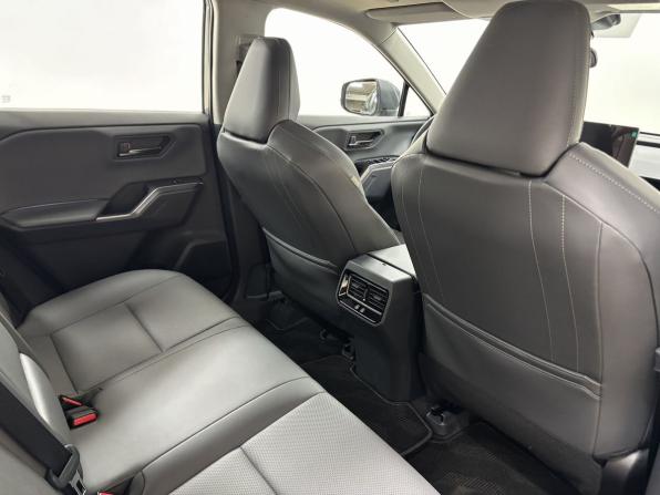 Toyota RAV4 VI (XA60) с пробегом 2026 года, цена 4 550 000 рублей, 15 км, внедорожник, Автокод Объявления