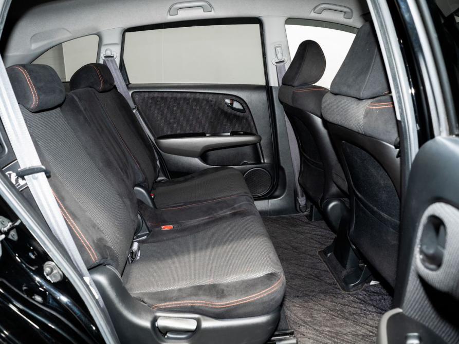 Honda Stream II Рестайлинг Чита  - изображение 6