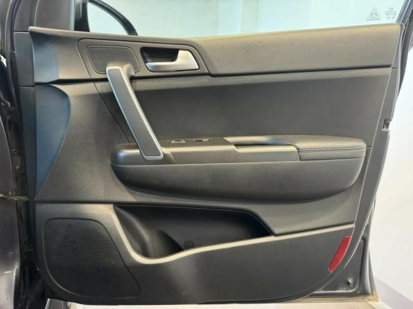 Kia Sportage IV Рестайлинг с пробегом 2018 года, цена 1 960 000 рублей, 143652 км, внедорожник, Автокод Объявления