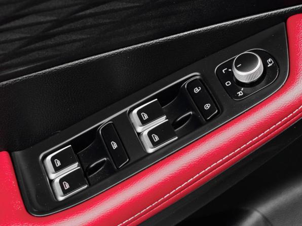 Geely Coolray I Рестайлинг с пробегом 2024 года, цена 2 090 000 рублей, 23064 км, внедорожник, Автокод Объявления