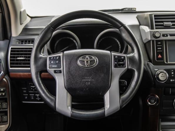 Toyota Land Cruiser Prado 150 Series Рестайлинг 1 с пробегом 2015 года, цена 3 648 000 рублей, 136090 км, внедорожник, Автокод Объявления