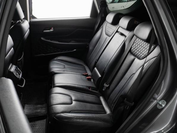 Hyundai Santa Fe IV с пробегом 2018 года, цена 2 749 000 рублей, 138967 км, внедорожник, Автокод Объявления