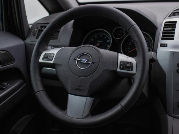 Opel Zafira B Рестайлинг с пробегом 2010 года, цена 745 000 рублей, 168576 км, компактвэн, Автокод Объявления